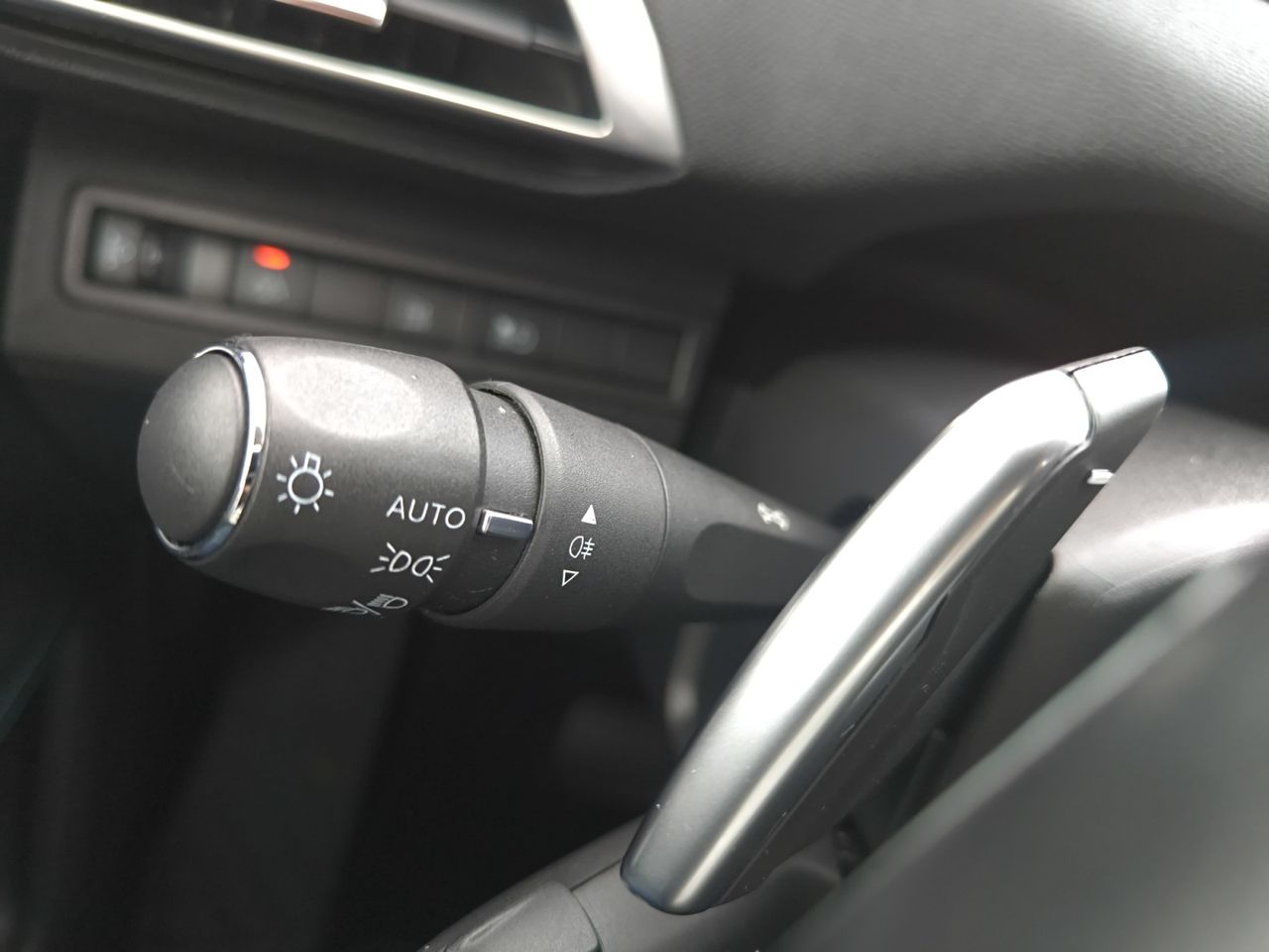 Peugeot 3008 Hybrid ALLURE PACK HYBRID 225 e EAT8 - Foto 2