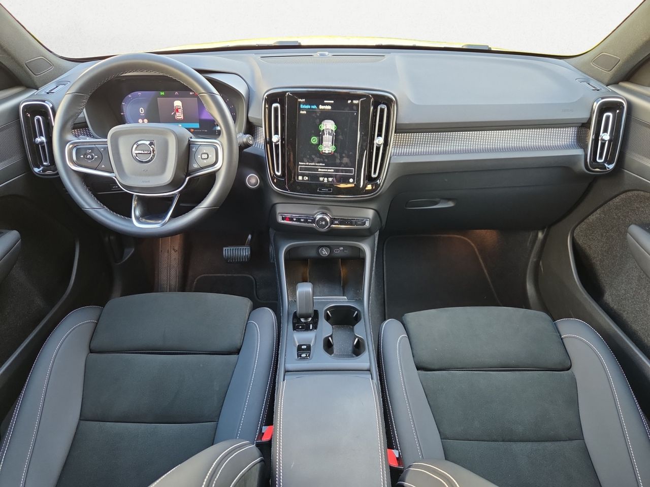 Volvo XC40 2.0 B3G CORE AUTO HIBRIDO 163 CV - Foto 2