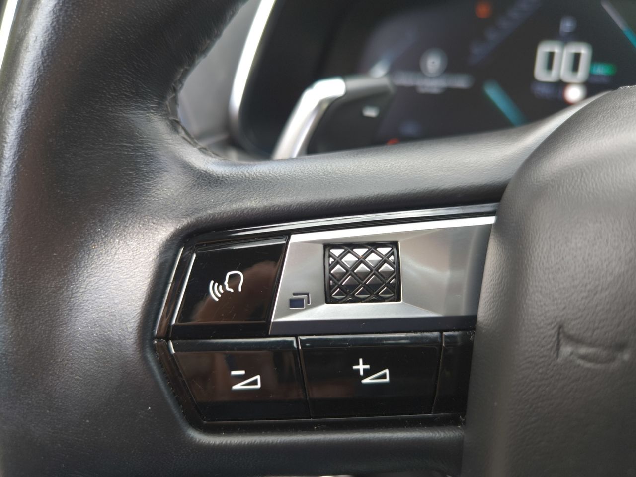 DS DS 7 Crossback E TENSE 300 4X4 LOUVRE - Foto 2