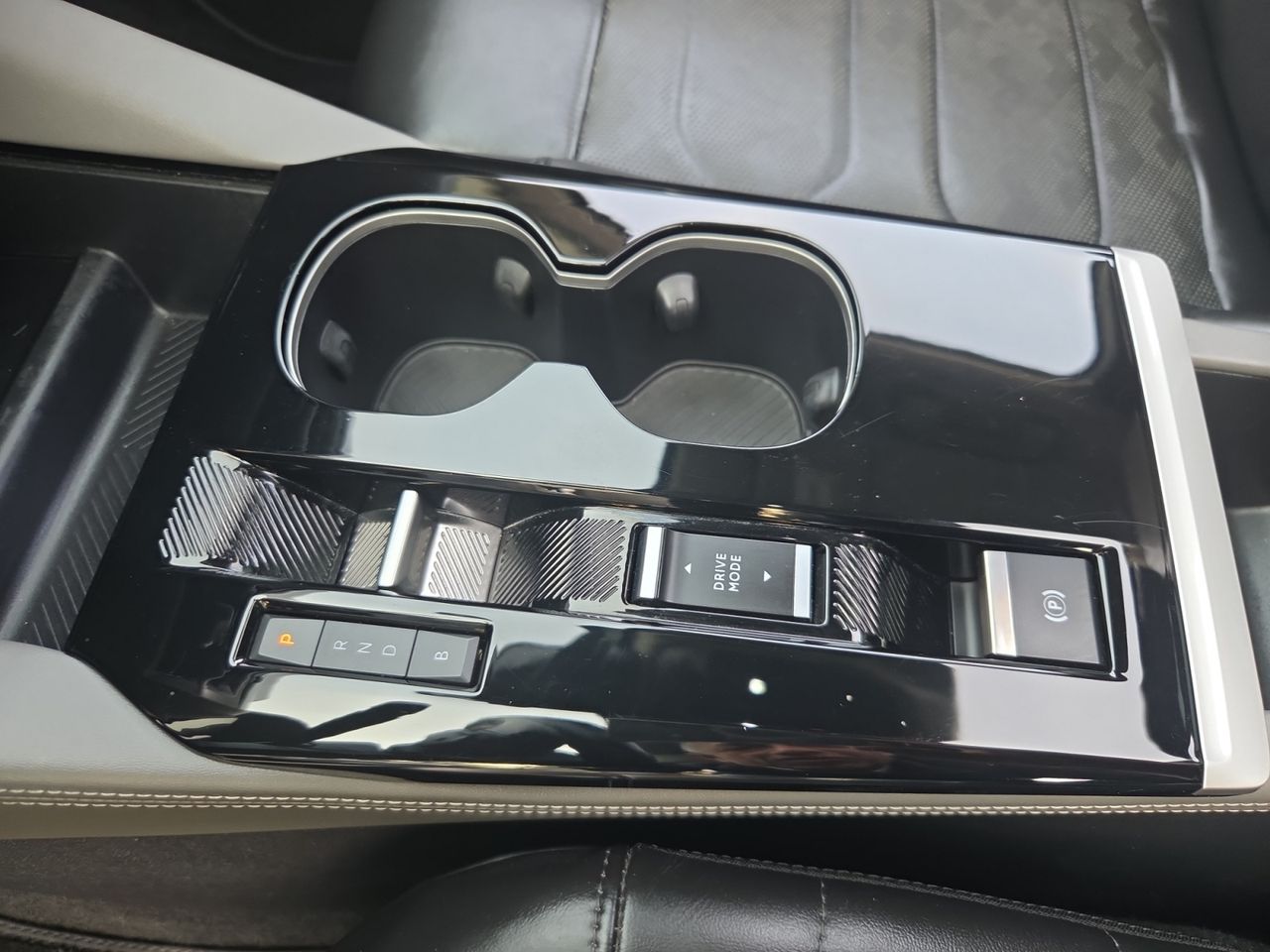 Citroën C5 X PLUG IN HYBRID 225 e EAT8 SHINE - Foto 2