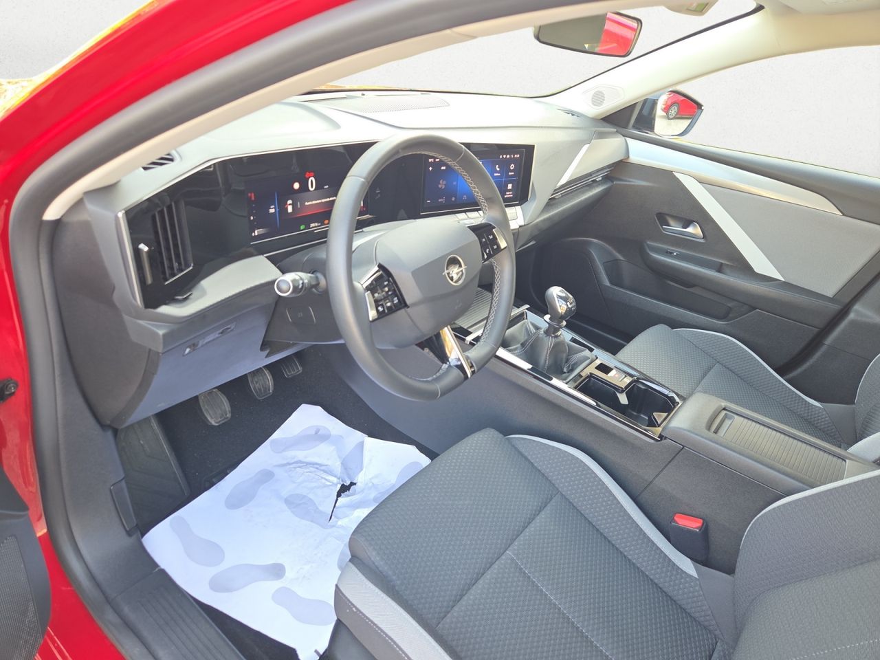 Opel Astra EDITION 1.2 T XHT MT6 S7S 130 - Foto 2