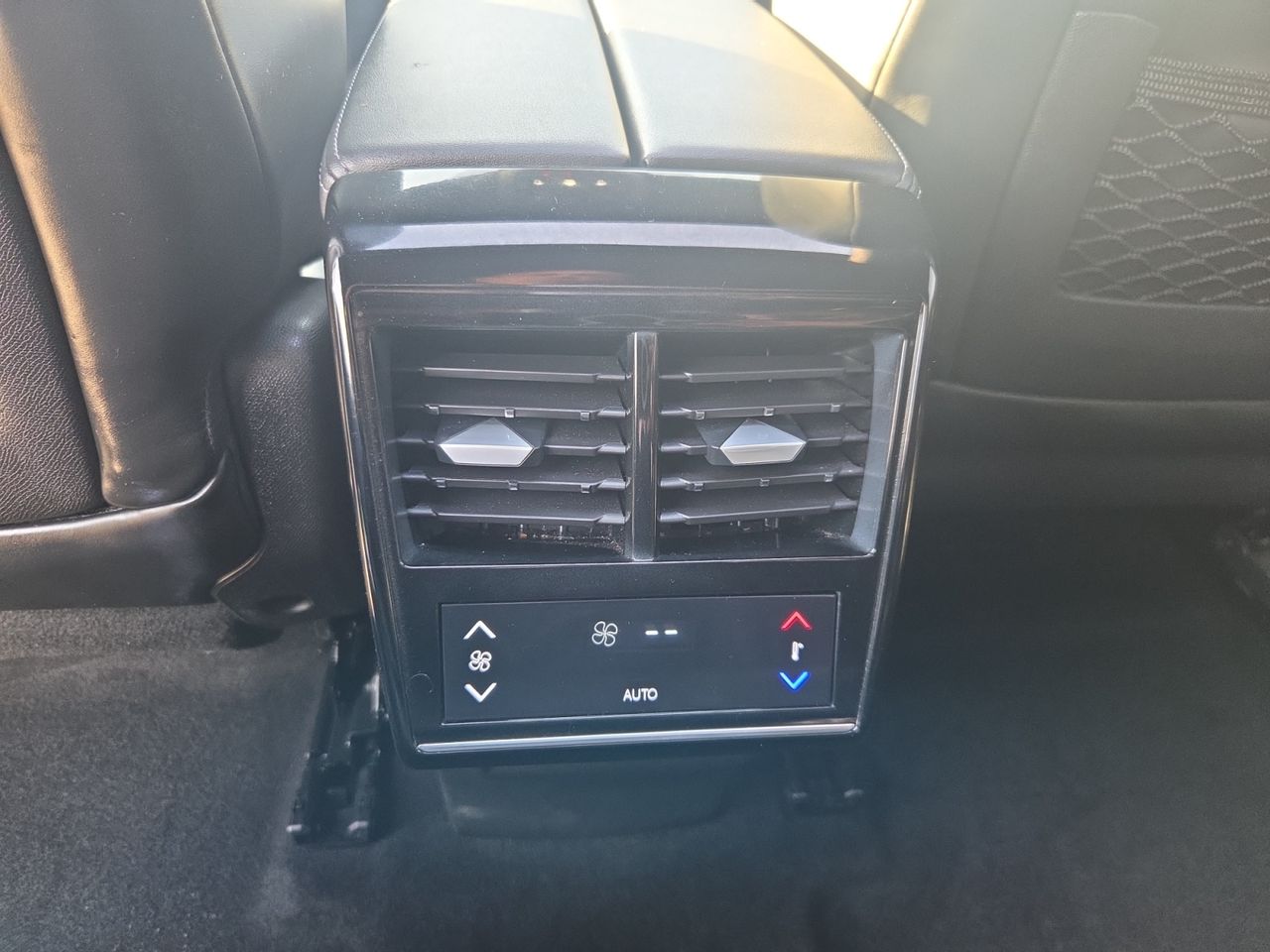 DS DS 7 Crossback E TENSE 300 4X4 RIVOLI - Foto 2