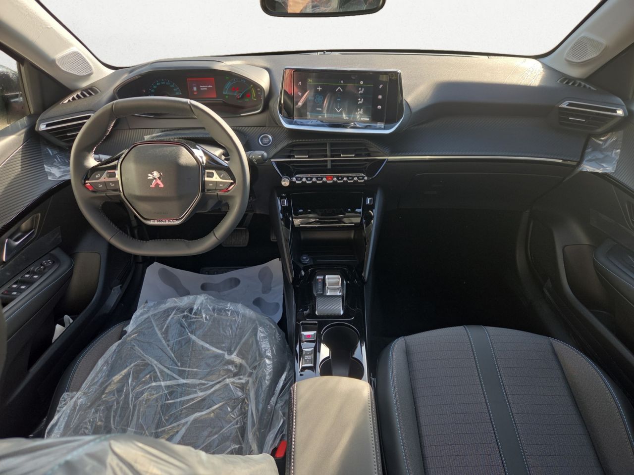 Peugeot e-208 ALLURE ELECTRICO 136 CV - Foto 2