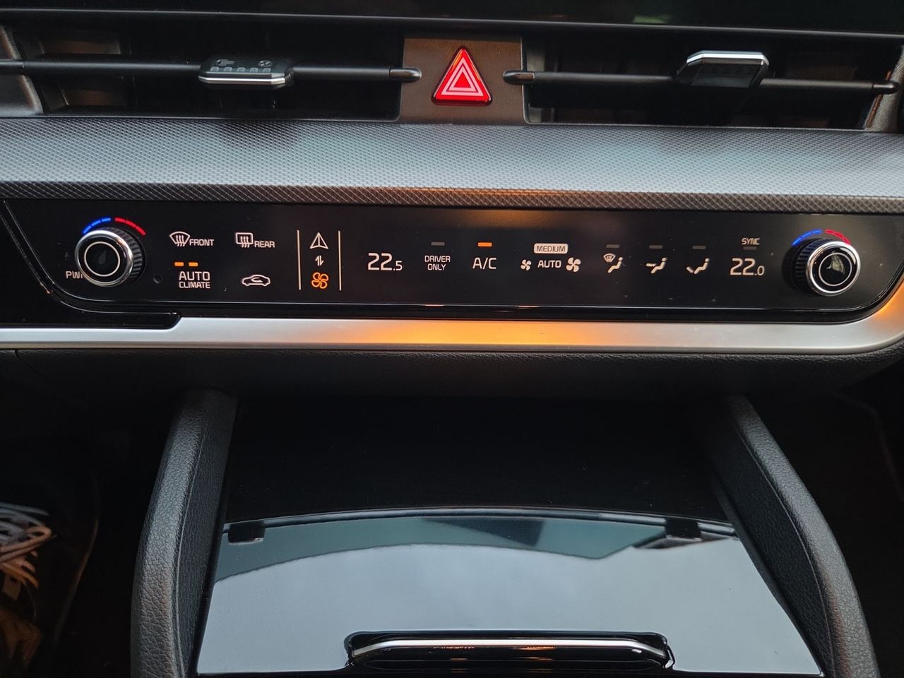 Kia Sportage 1.6 T GDI  HEV 215 CV TECH 4X2 - Foto 2