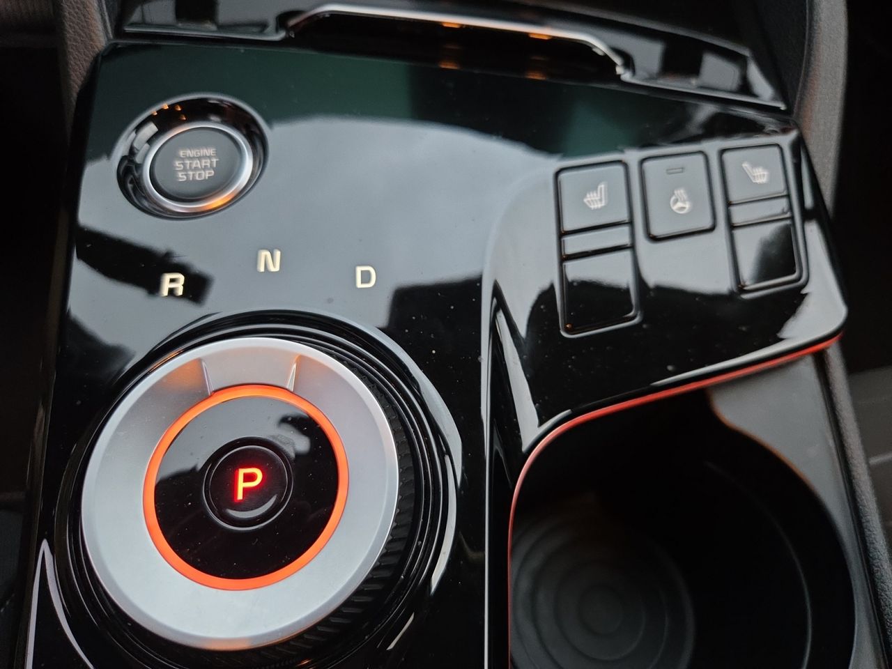 Kia Sportage 1.6 T GDI  HEV 215 CV TECH 4X2 - Foto 2