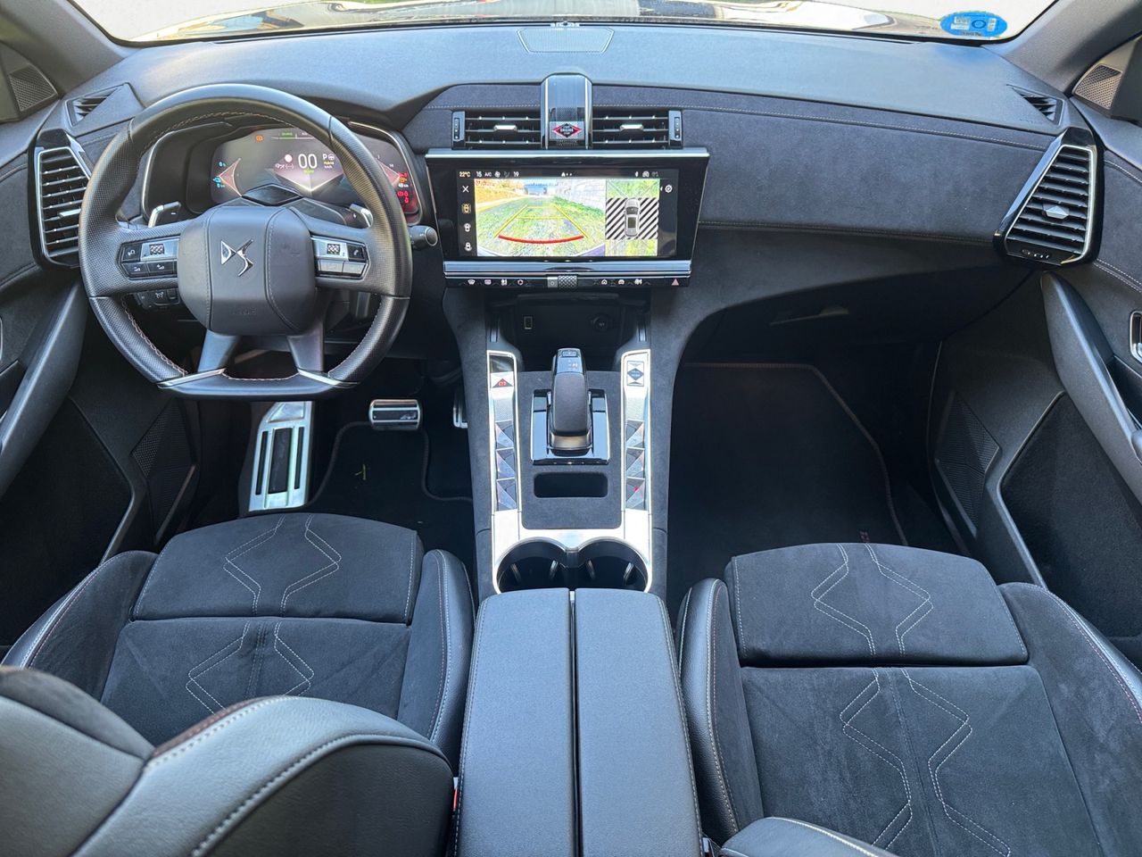 DS DS 7 Crossback E TENSE 4X4 300 PERFORMANCE LINE + - Foto 2