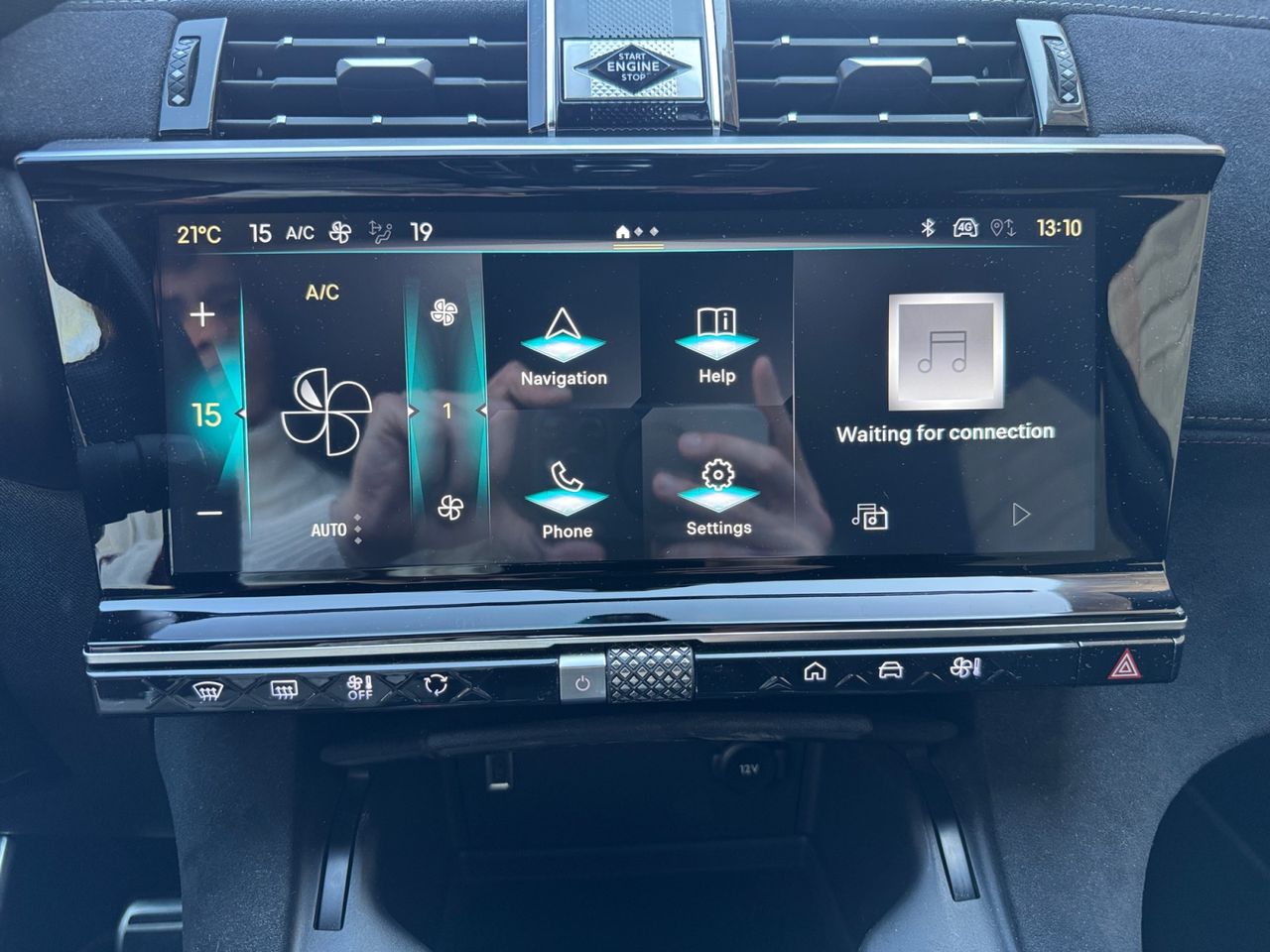 DS DS 7 Crossback E TENSE 4X4 300 PERFORMANCE LINE + - Foto 2