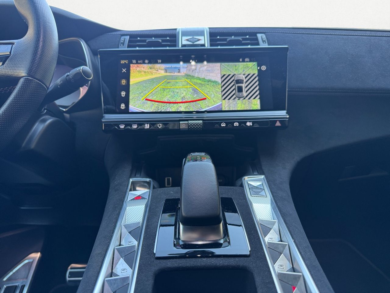 DS DS 7 Crossback E TENSE 4X4 300 PERFORMANCE LINE + - Foto 2