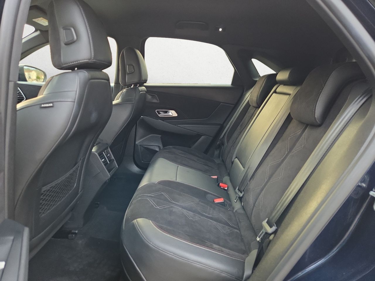 DS DS 7 Crossback E TENSE 4X4 300 PERFORMANCE LINE + - Foto 2