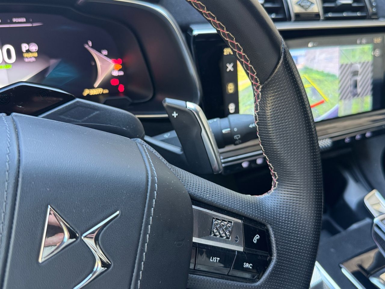 DS DS 7 Crossback E TENSE 4X4 300 PERFORMANCE LINE + - Foto 2