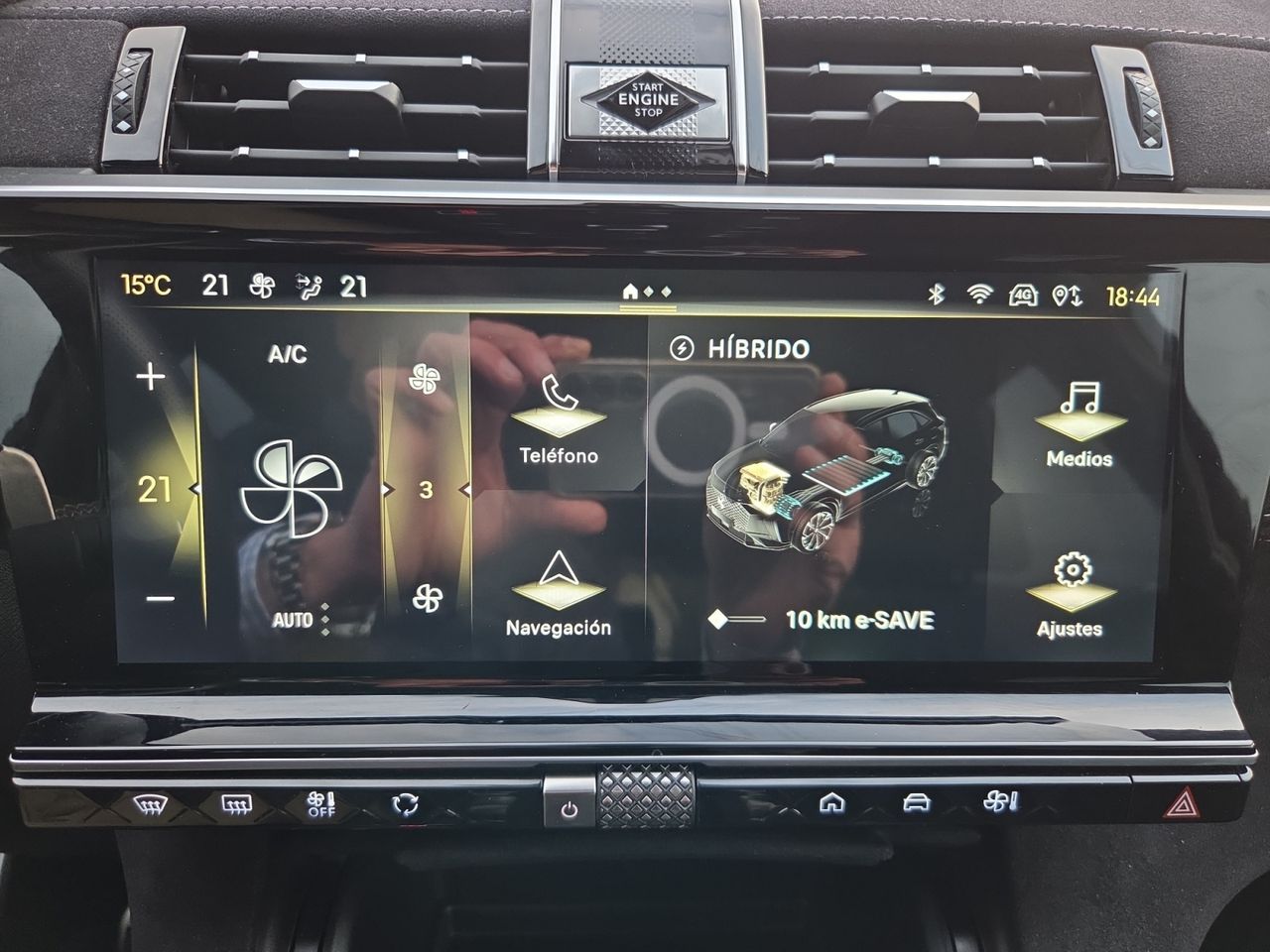 DS DS 7 Crossback E TENSE 4X4 300 PERFORMANCE LINE + - Foto 2