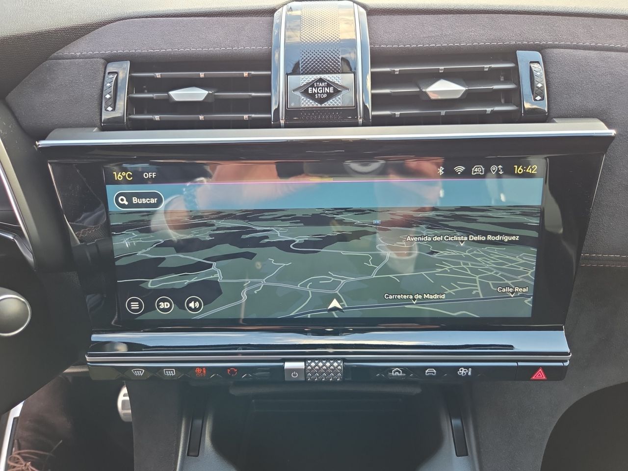 DS DS 7 E TENSE 4X4 300 PERFORMANCE LINE + - Foto 2