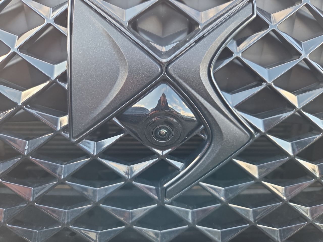 DS DS 7 E TENSE 4X4 300 PERFORMANCE LINE + - Foto 2