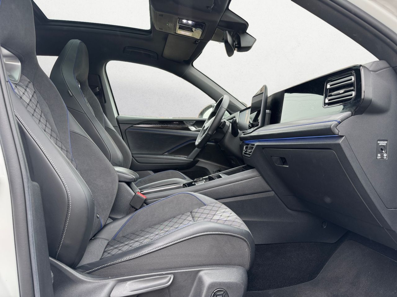 Volkswagen Tiguan R LINE 2.0 TDI 110 KW 150 CV DSG LL20 