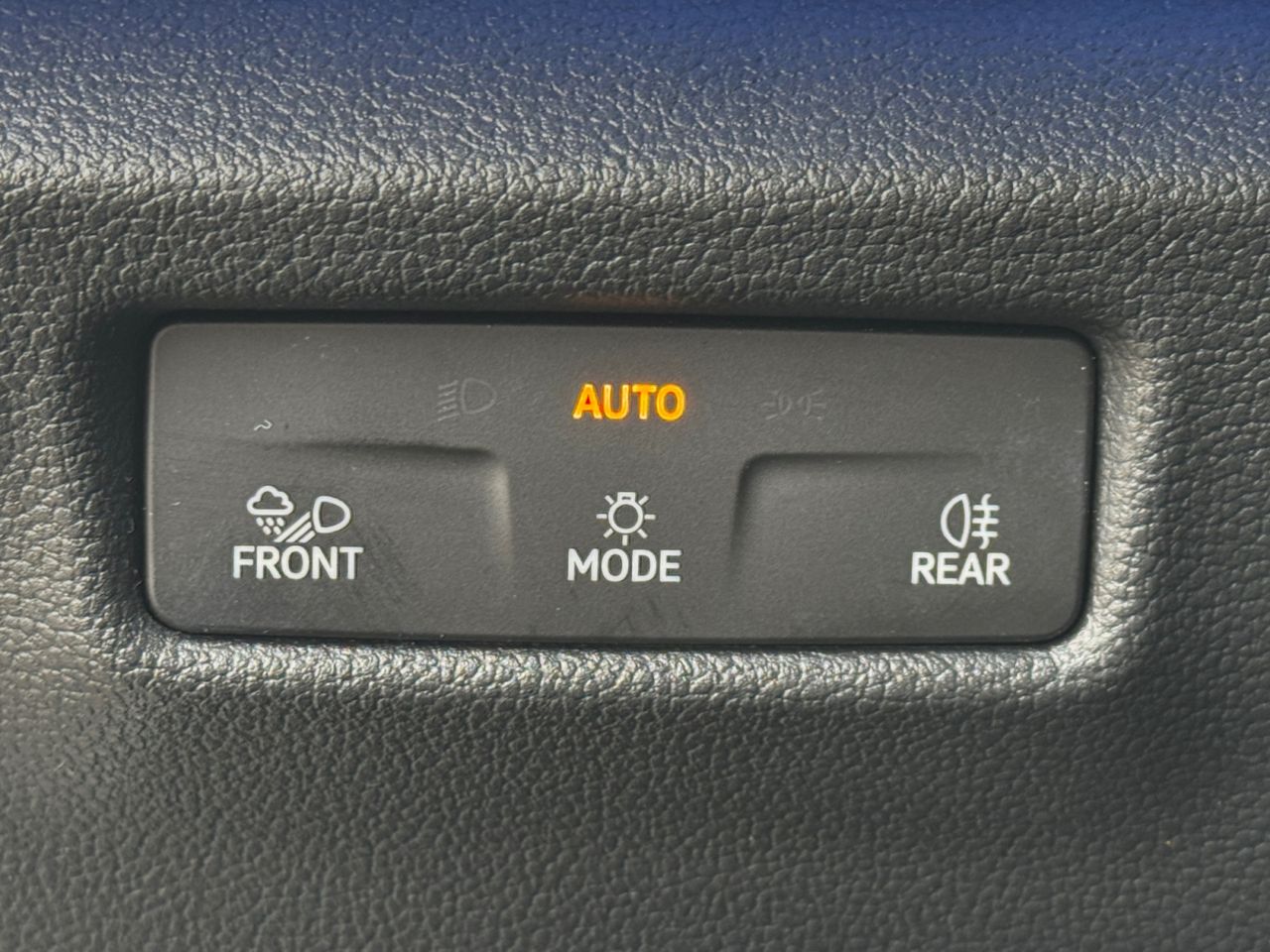 Volkswagen Tiguan R LINE 2.0 TDI 110 KW 150 CV DSG LL20 