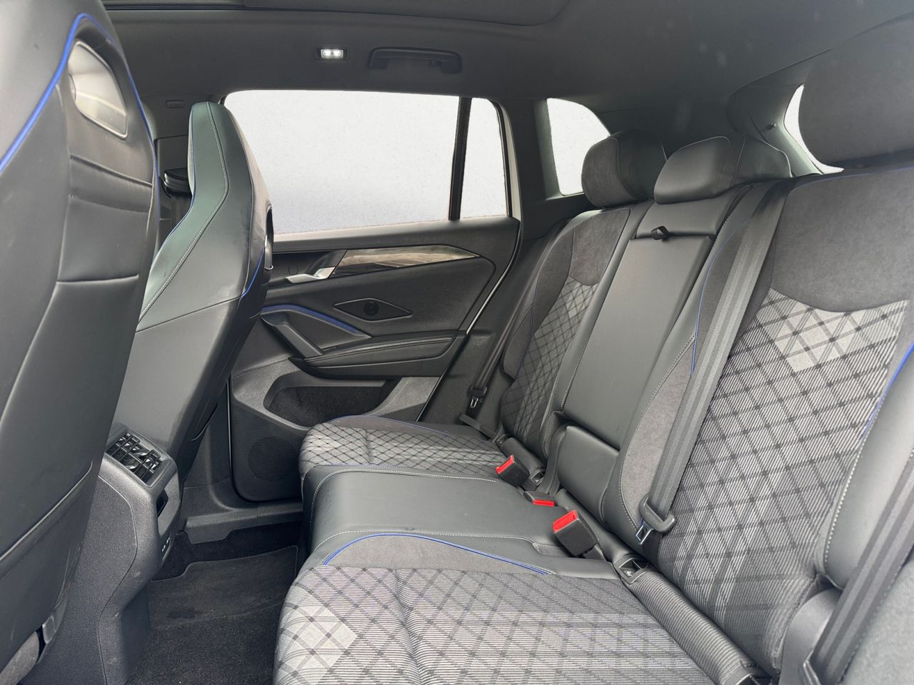 Volkswagen Tiguan R LINE 2.0 TDI 110 KW 150 CV DSG LL20 