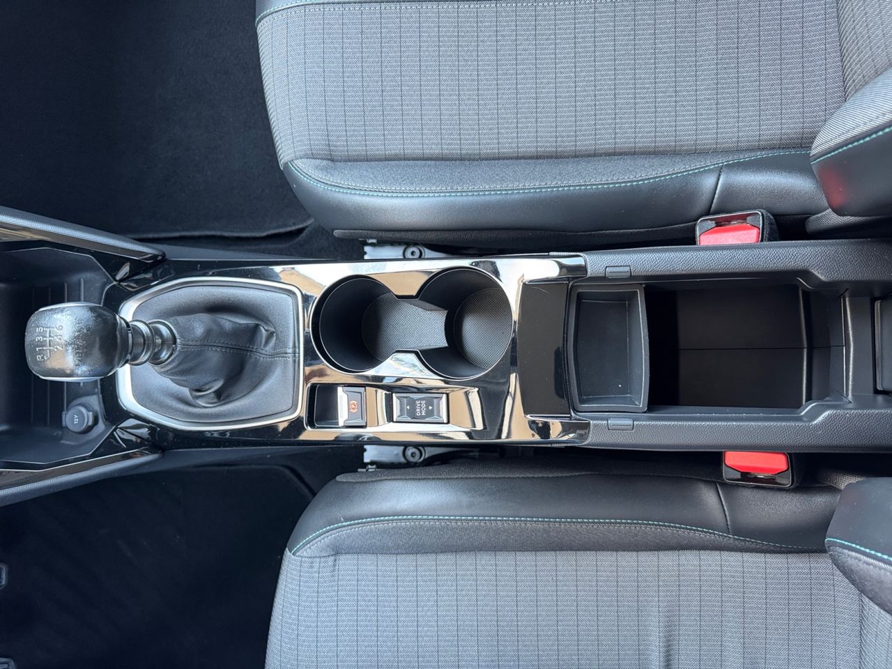 Peugeot 2008 ALLURE BLUE HDI 110 CV - Foto 2