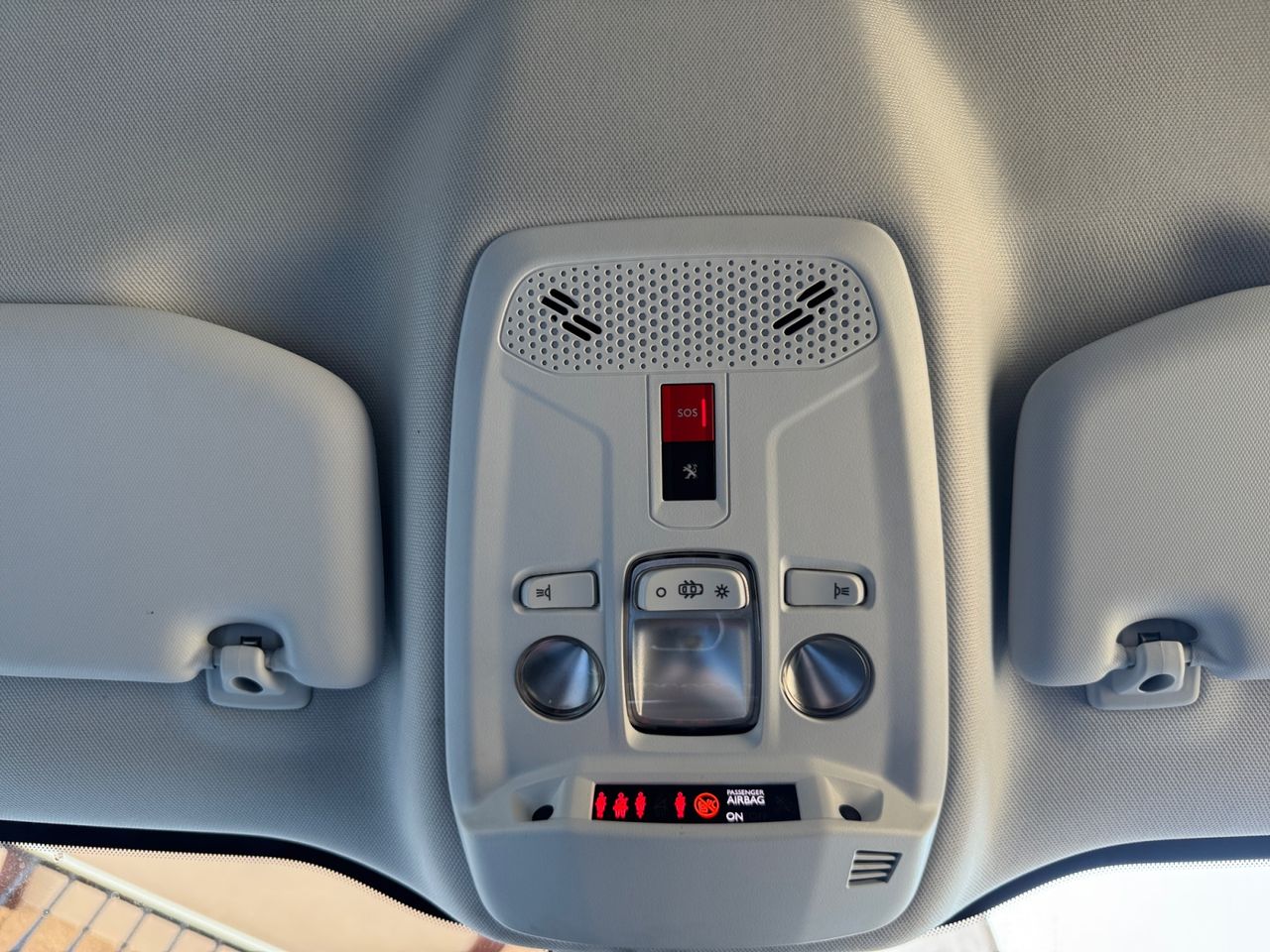 Peugeot 2008 ALLURE BLUE HDI 110 CV - Foto 2