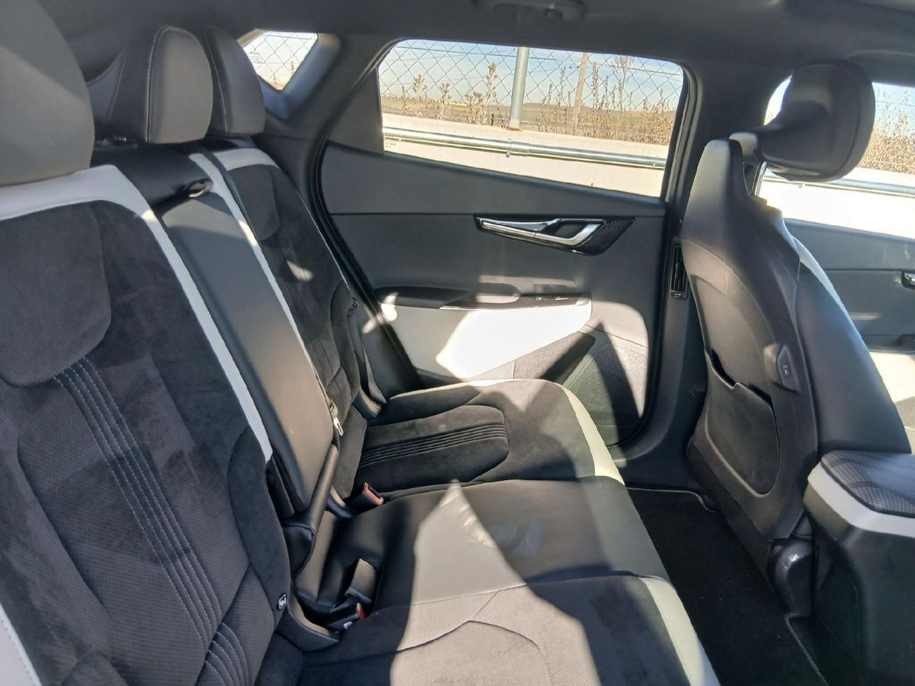 Kia EV6 GT LINE 77.4 KWH 168 KW RWD LONG RANGE - Foto 2