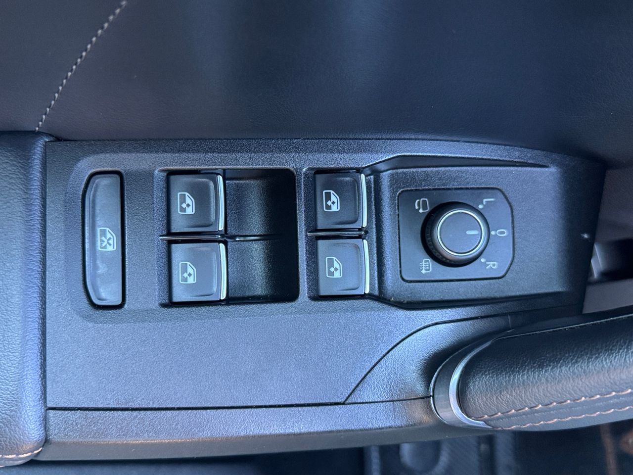 Cupra Formentor 1.4 e HYBRID 150 KW 204 CV DSG - Foto 2