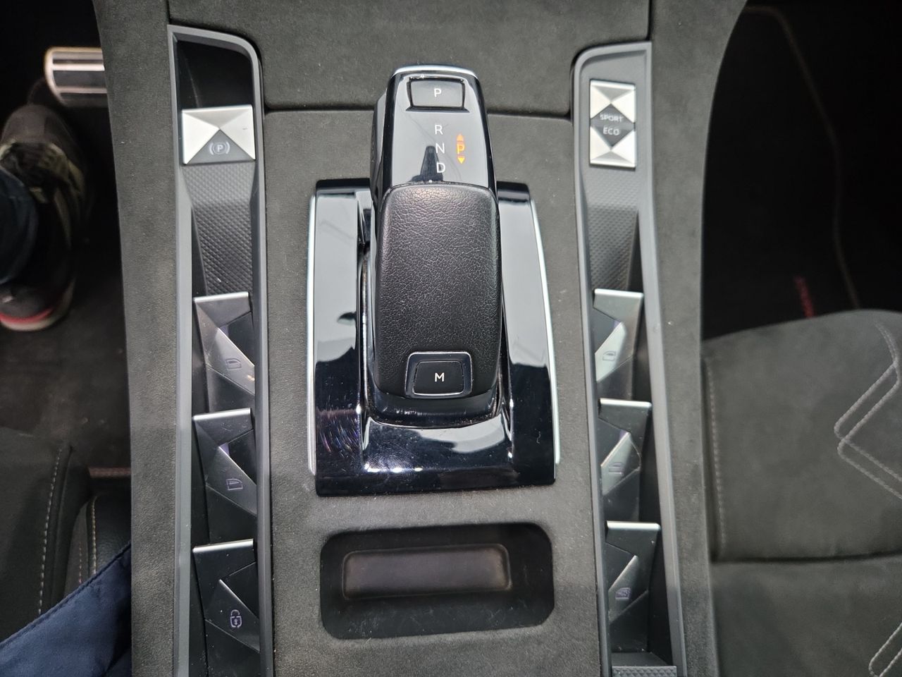 DS DS 7 Crossback BLUE HDI 130 AUT PERFORMANCE - Foto 2