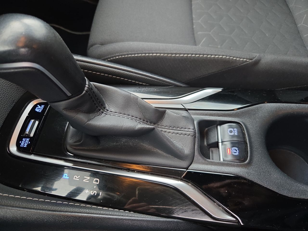 Toyota Corolla 2.0 18 H FEEL ECVT - Foto 2