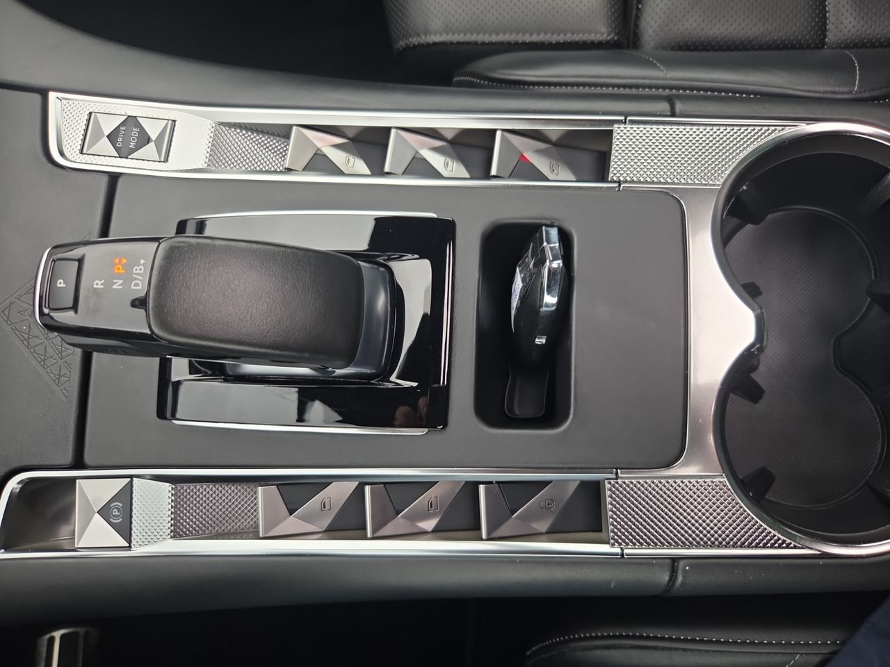 DS DS 7 Crossback E TENSE 300 4X4 LOUVRE - Foto 2