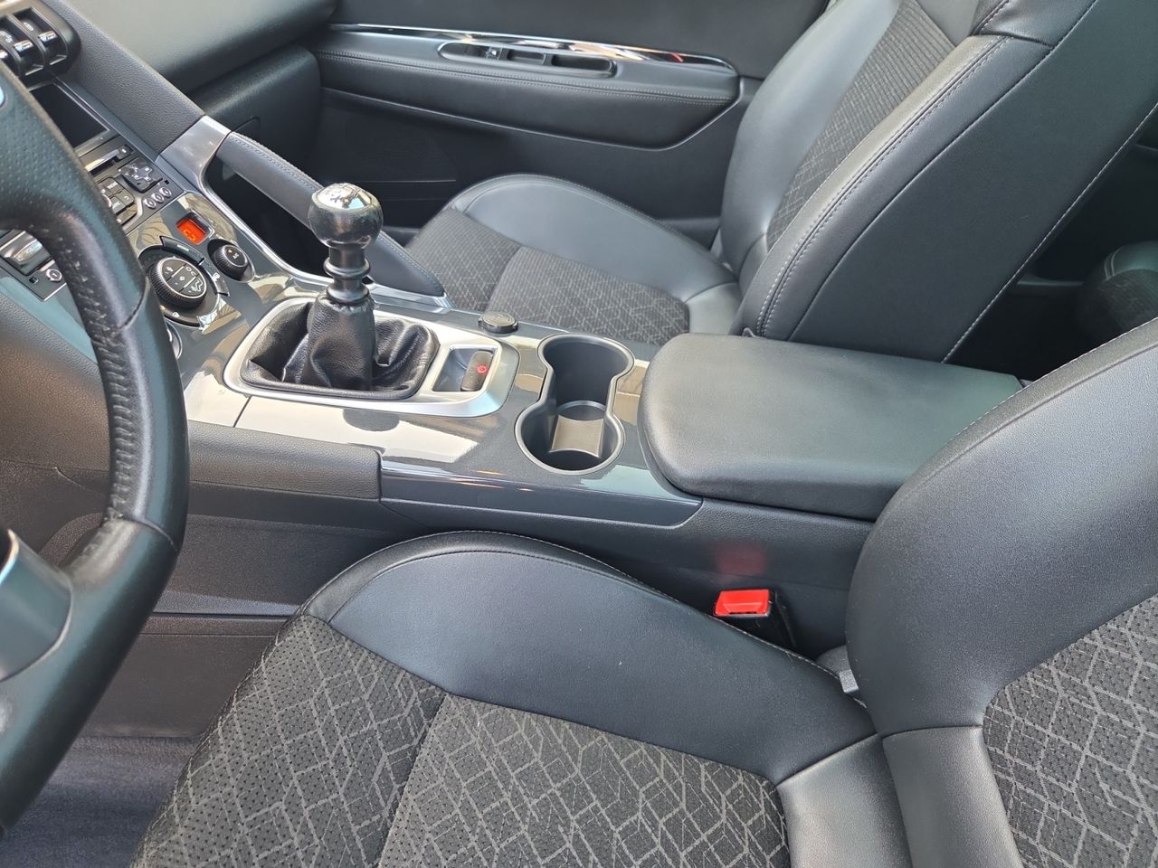 Peugeot 3008 ALLURE BLUE HDI 120 CV - Foto 2