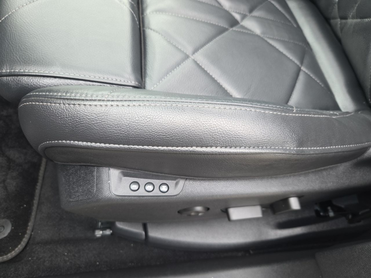 DS DS 7 Crossback E TENSE 225 LIGNE NOIRE - Foto 2