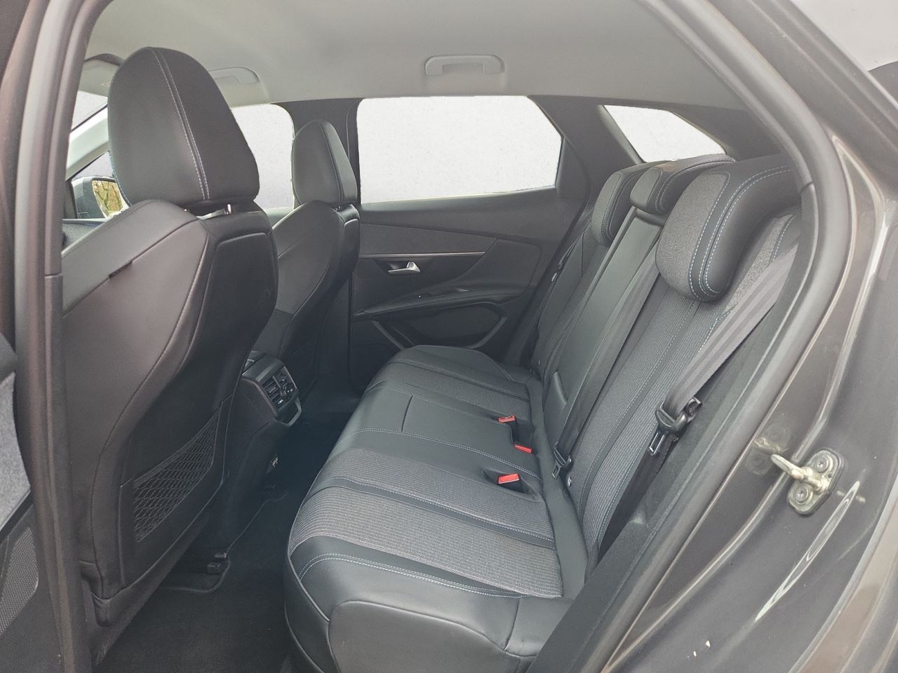 Peugeot 3008 Hybrid ALLURE PACK HYBRID 225 e EAT8 - Foto 2