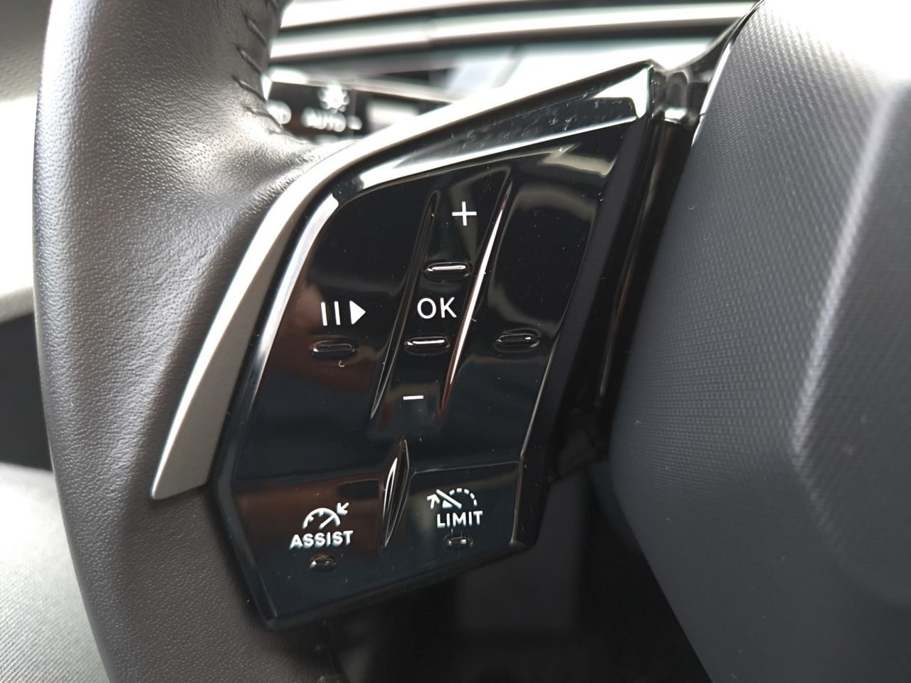 Peugeot 5008 ALLURE HYBRID 145 e DCS6 - Foto 2