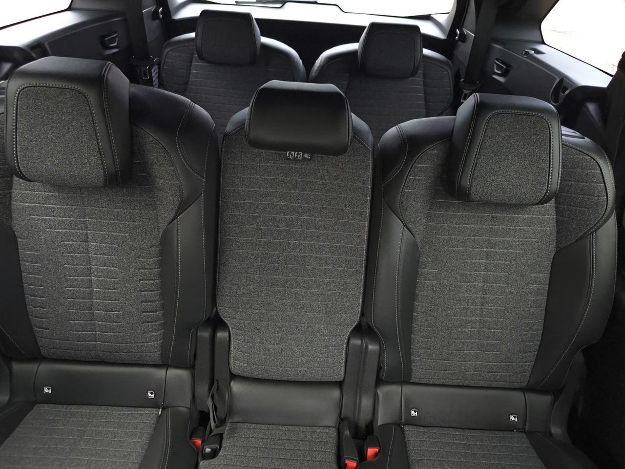 Peugeot 5008 ALLURE HYBRID 145 e DCS6 - Foto 2