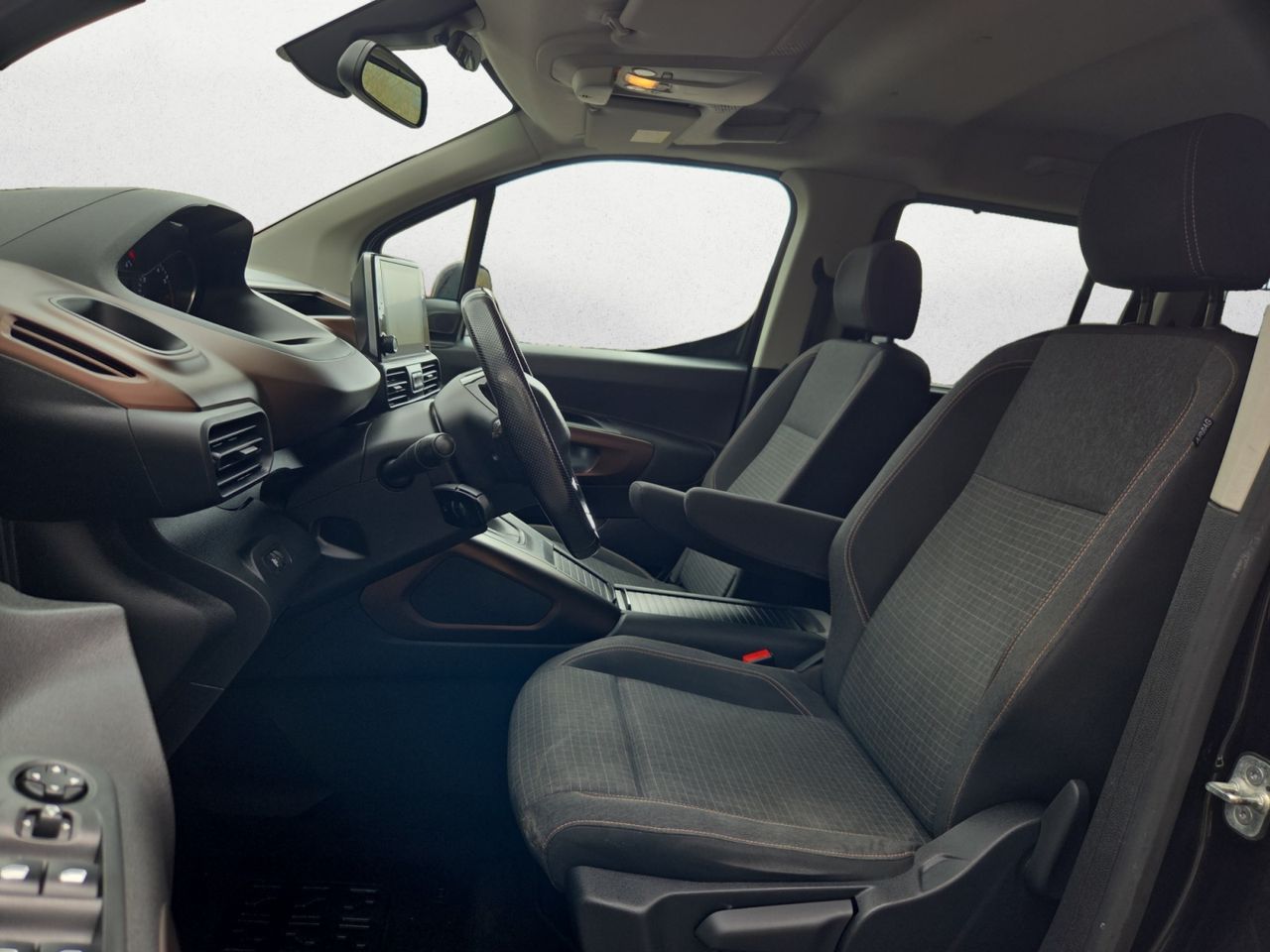 Peugeot Rifter GT BUSINESS STANDARD BLUE HDI 100 CV - Foto 2