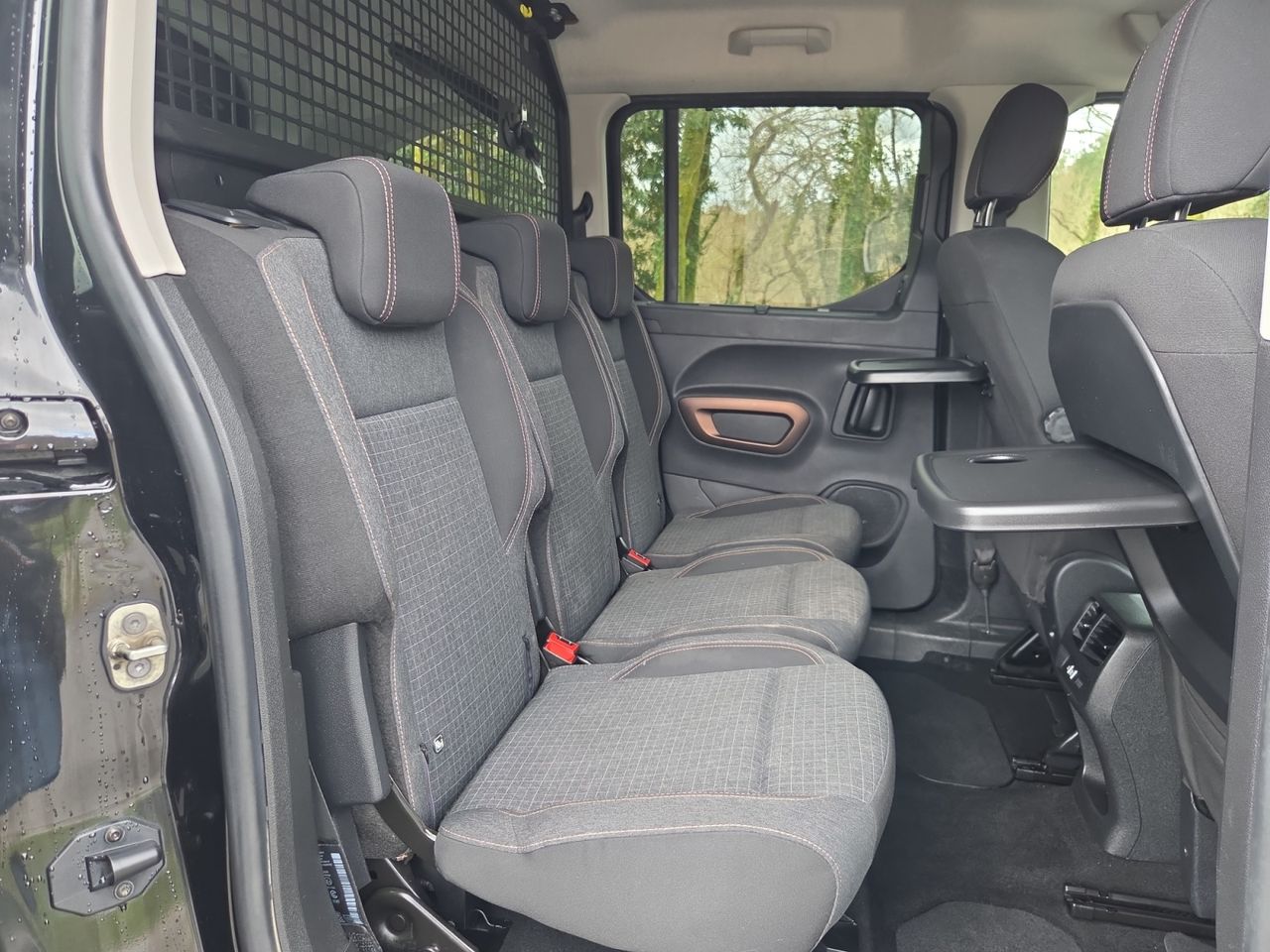 Peugeot Rifter GT BUSINESS STANDARD BLUE HDI 100 CV - Foto 2