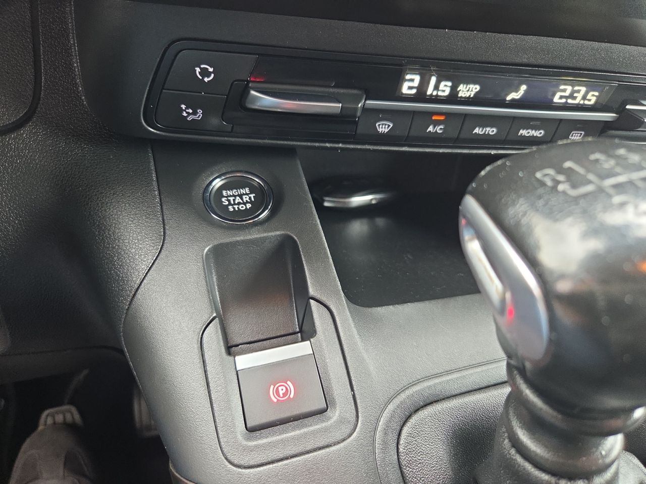 Peugeot Rifter GT BUSINESS STANDARD BLUE HDI 100 CV - Foto 2