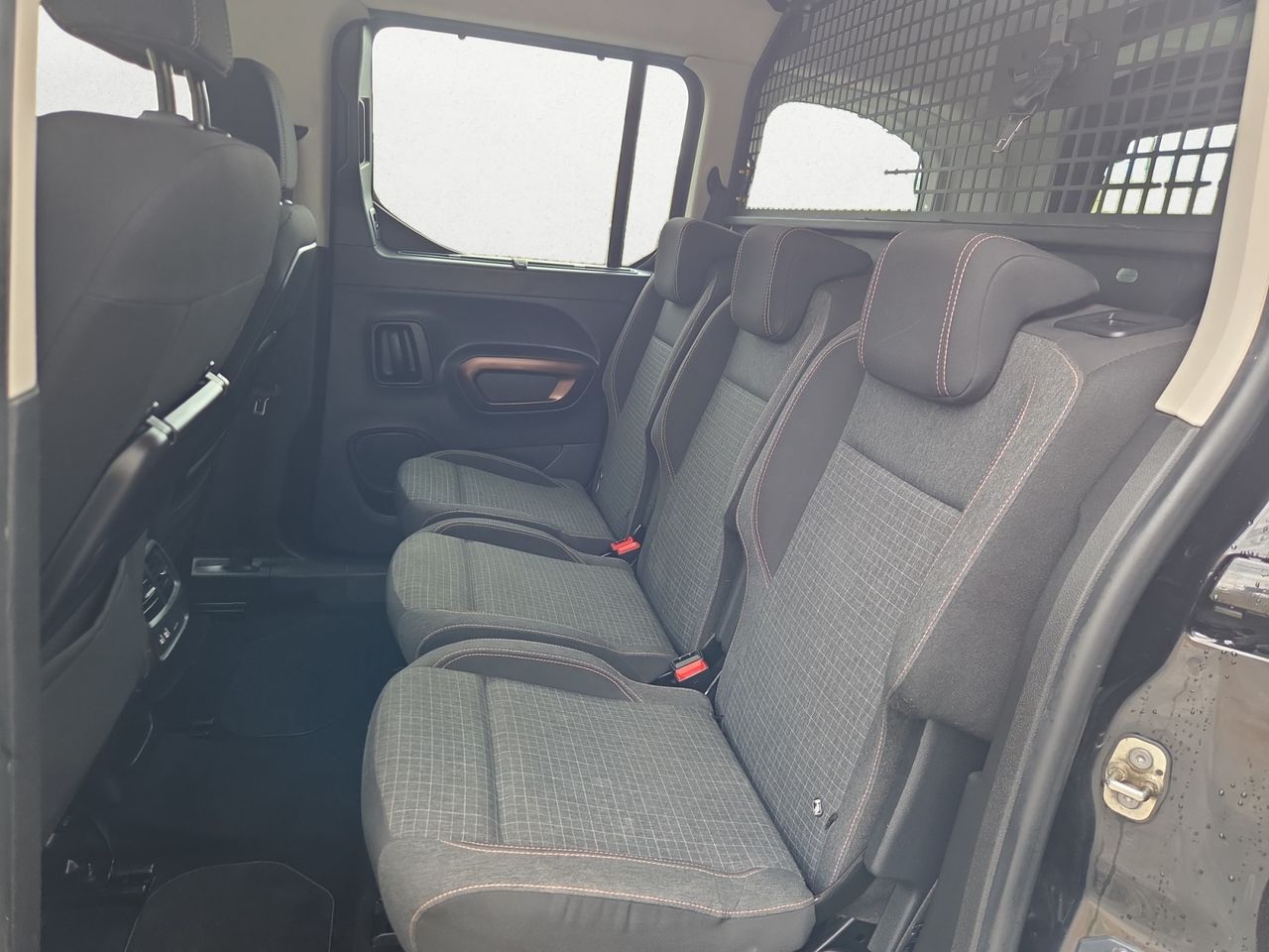 Peugeot Rifter GT BUSINESS STANDARD BLUE HDI 100 CV - Foto 2