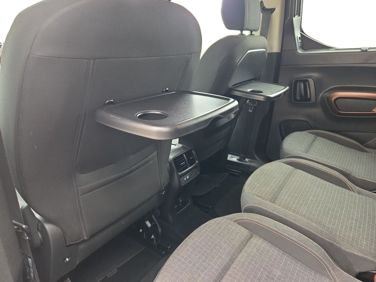 Peugeot Rifter GT BUSINESS STANDARD BLUE HDI 100 CV - Foto 2