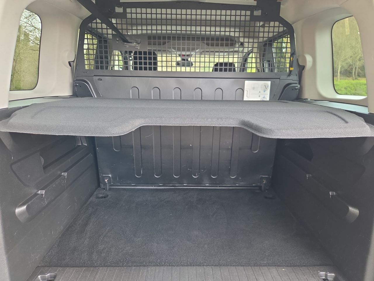 Peugeot Rifter GT BUSINESS STANDARD BLUE HDI 100 CV - Foto 2