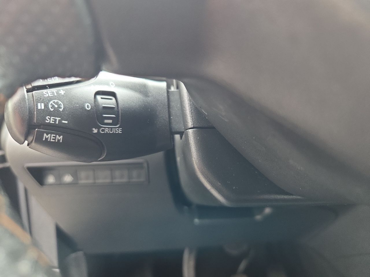 Peugeot Rifter GT BUSINESS STANDARD BLUE HDI 100 CV - Foto 2