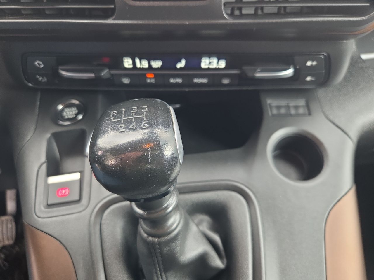 Peugeot Rifter GT BUSINESS STANDARD BLUE HDI 100 CV - Foto 2