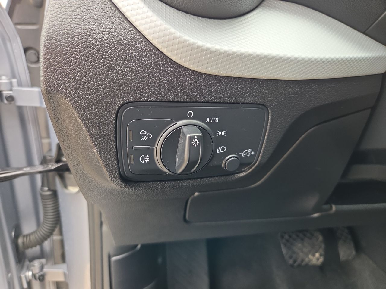 Audi Q2 DESING 30 TDI STRONIC 116 CV - Foto 2