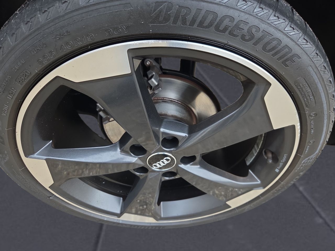 Audi Q2 DESING 30 TDI STRONIC 116 CV - Foto 2