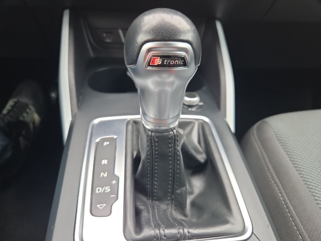 Audi Q2 DESING 30 TDI STRONIC 116 CV - Foto 2