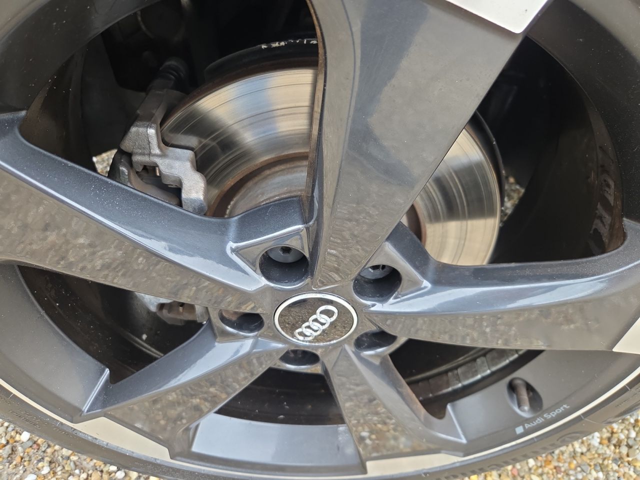 Audi Q2 DESING 30 TDI STRONIC 116 CV - Foto 2