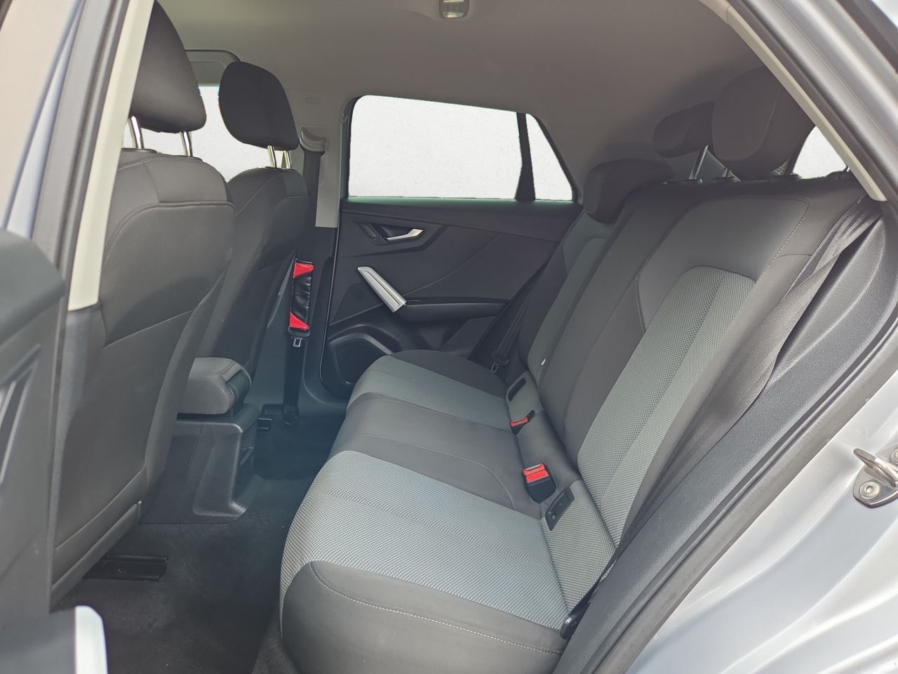 Audi Q2 DESING 30 TDI STRONIC 116 CV - Foto 2