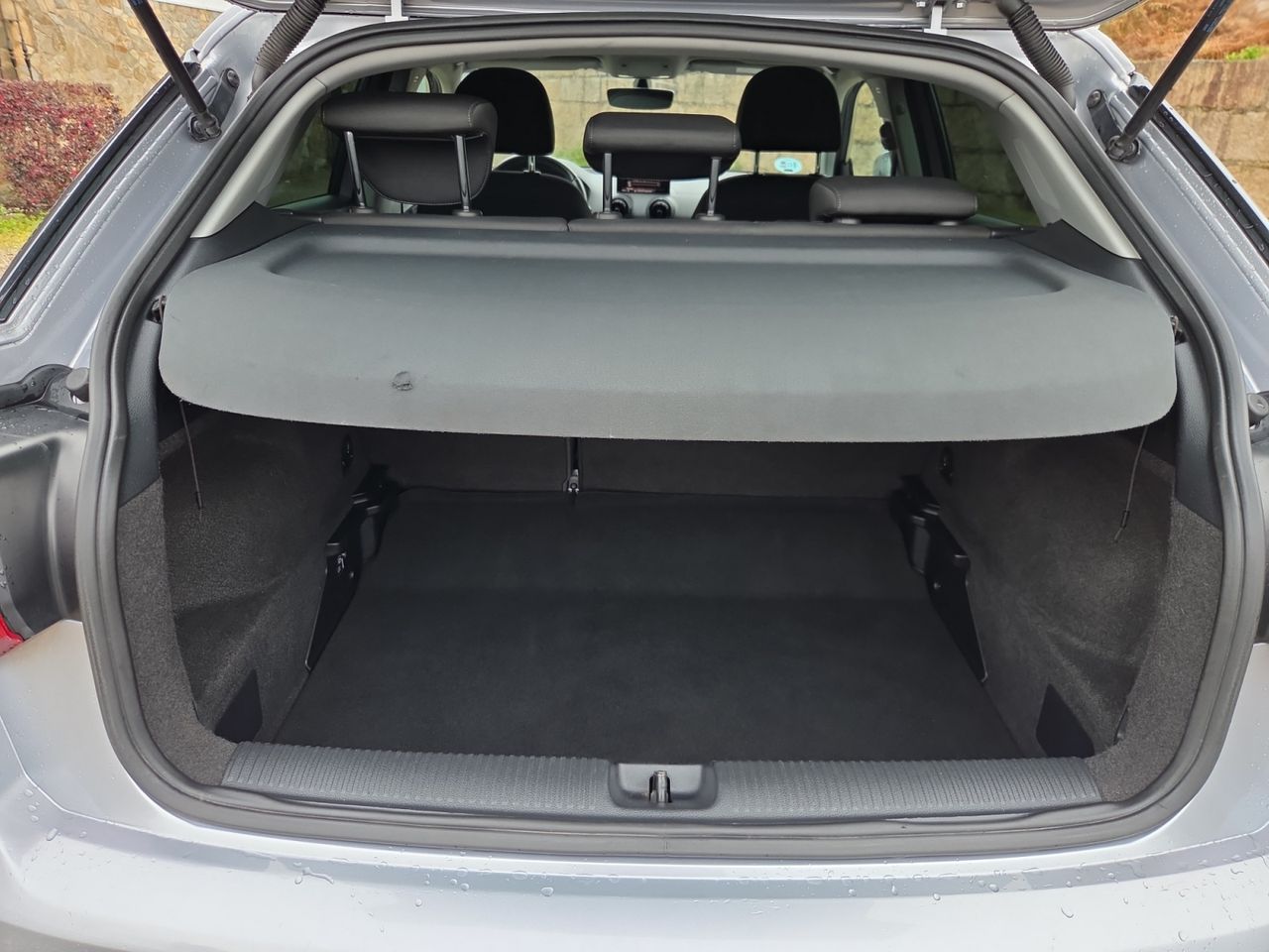 Audi Q2 DESING 30 TDI STRONIC 116 CV - Foto 2