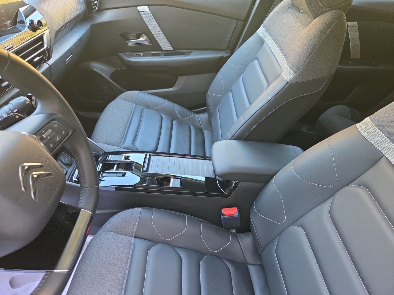 Citroën C4 BLUE HDI 130 CV EAT8 SHINE - Foto 2