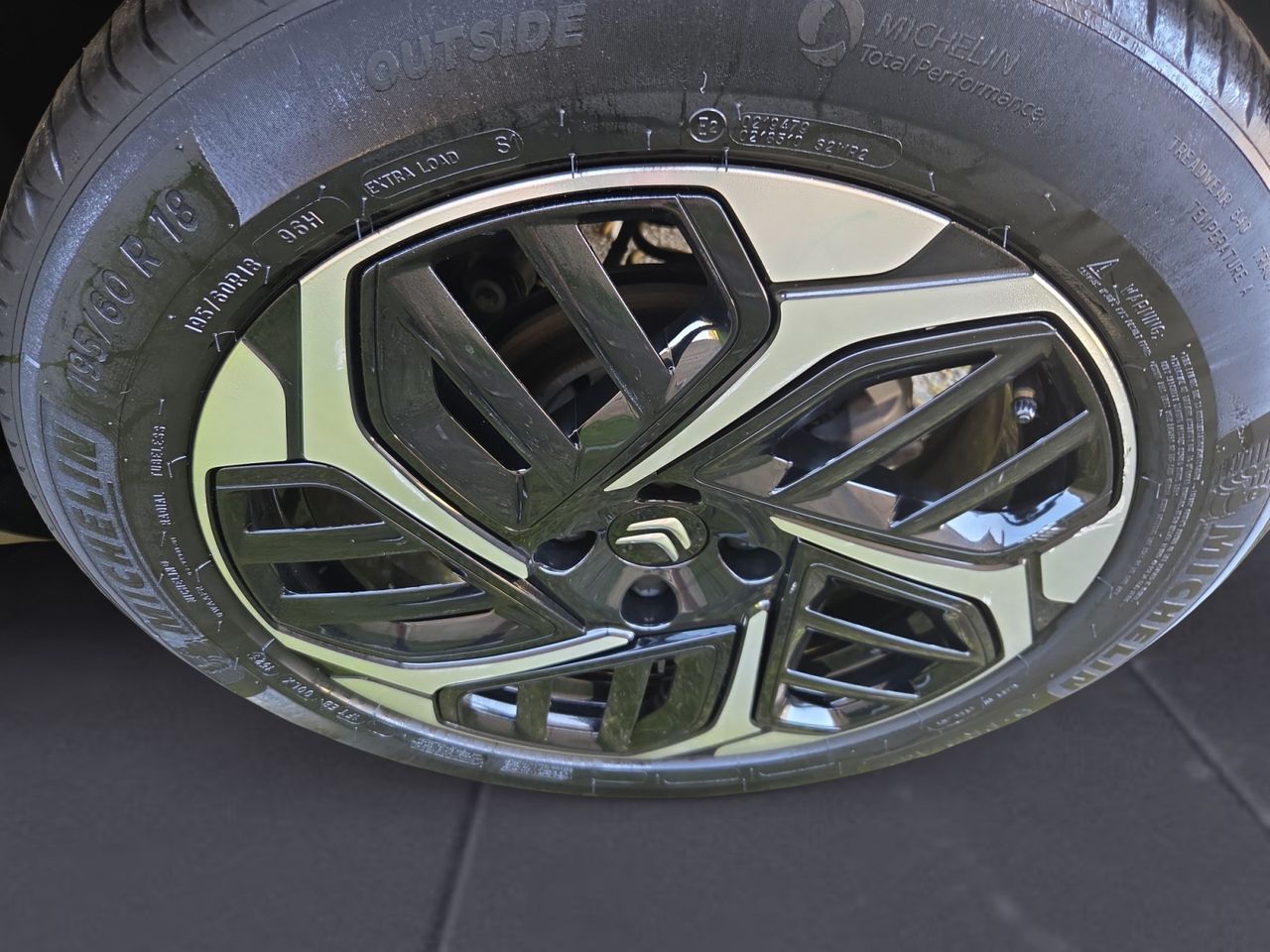 Citroën C4 BLUE HDI 130 CV EAT8 SHINE - Foto 2