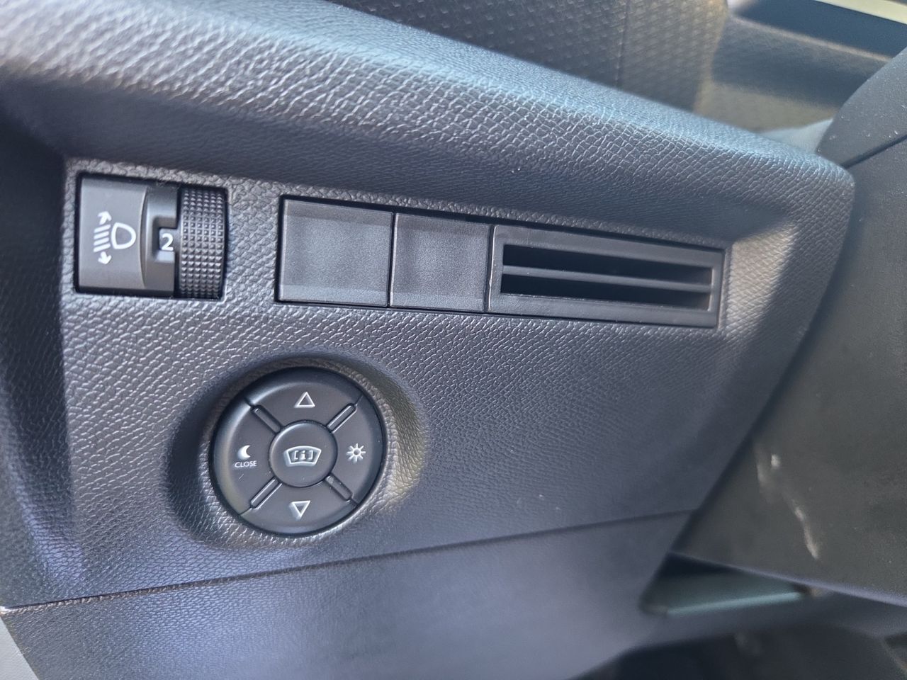 Citroën C4 BLUE HDI 130 CV EAT8 SHINE - Foto 2