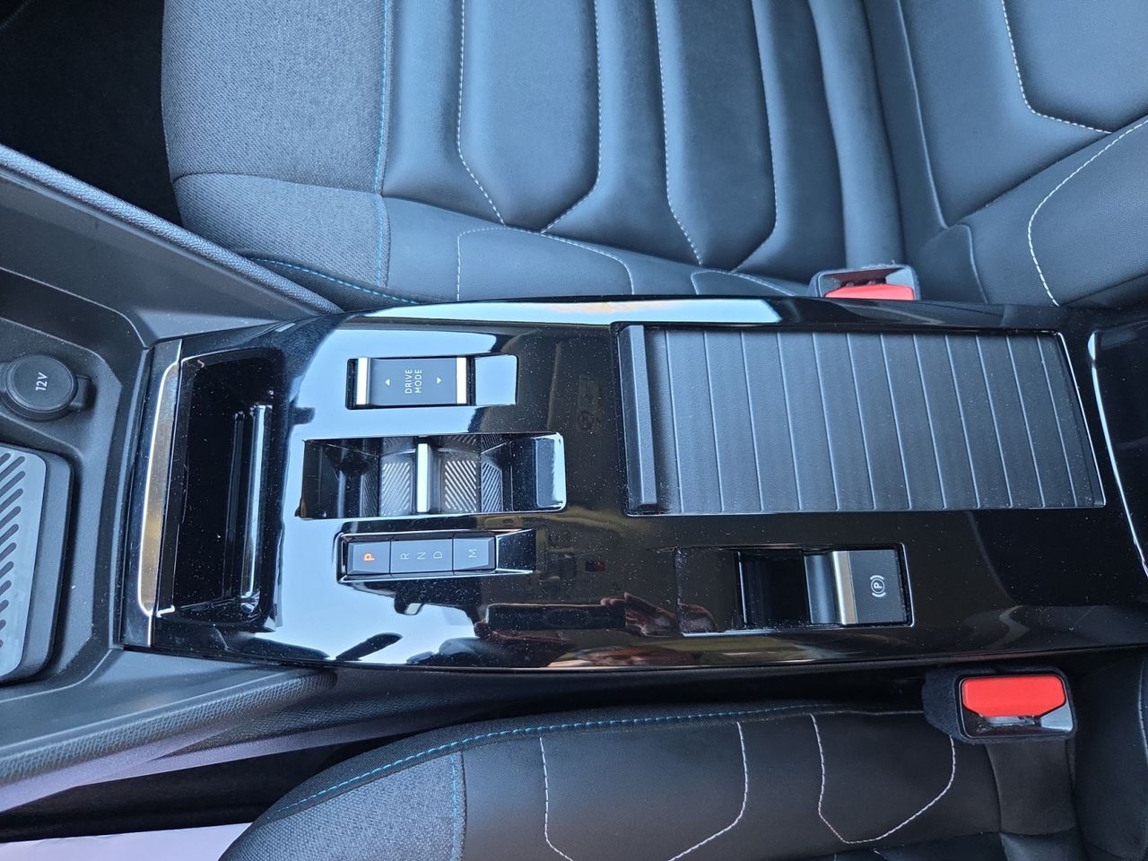 Citroën C4 BLUE HDI 130 CV EAT8 SHINE - Foto 2